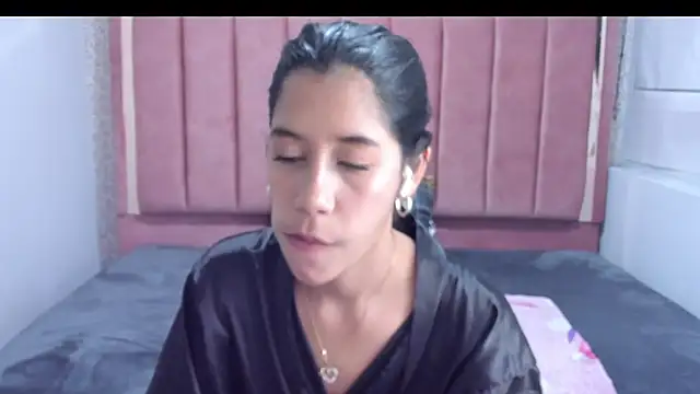 Connie_Bell's cam snapshot