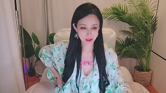 MeettheRainbow's cam snapshot