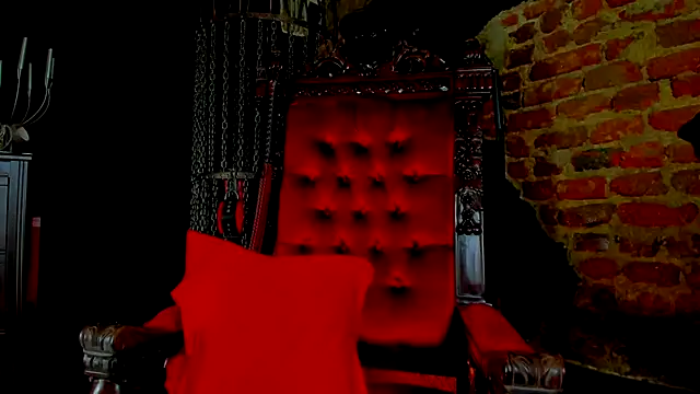 FinDomMya's cam snapshot