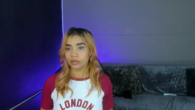 lola_red95's cam snapshot