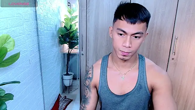 PinooyMilker's cam snapshot