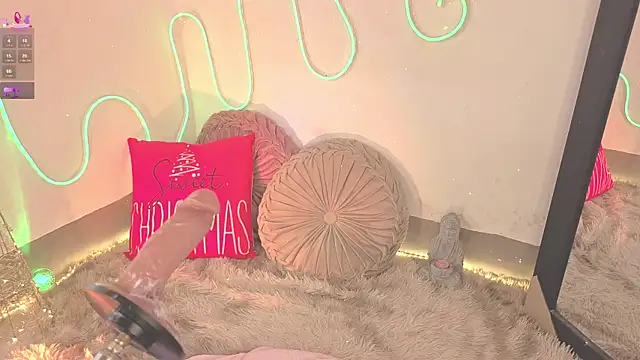 ashlynnlowe_'s cam snapshot