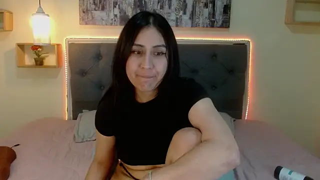 mia_aira live sex cam