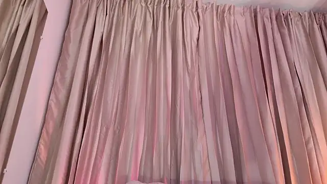 candyy_bella live sex cam