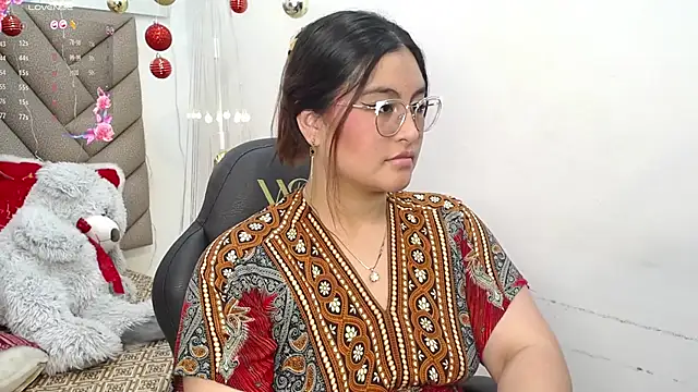 heluejamil live sex cam