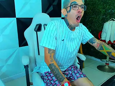 Boy_tatto77's cam snapshot