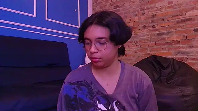 Emmapark_'s cam snapshot