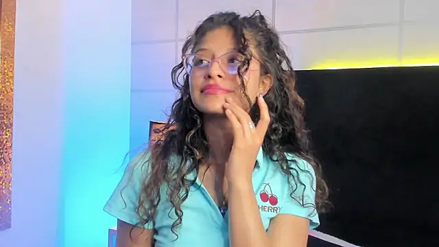 mac-sara's cam snapshot