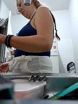 MILEIDE980 live sex cam