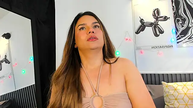 Cloe_Bonne live sex cam