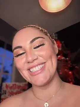 lovely_beast's cam snapshot