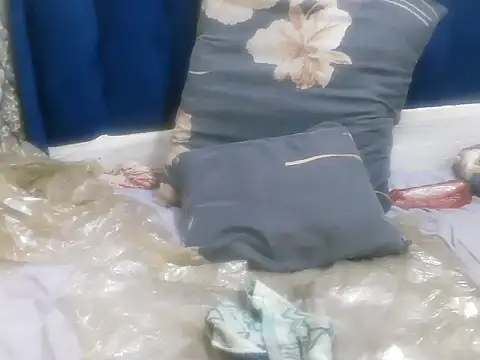 DarkBeauty33's cam snapshot