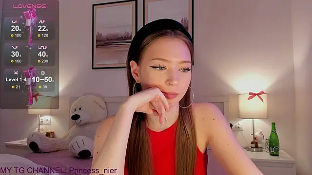 diana_nier's cam snapshot