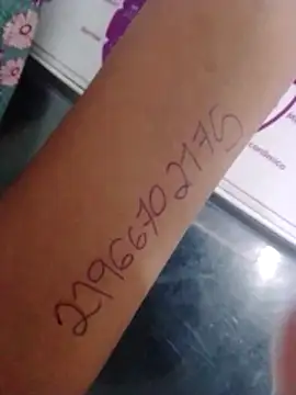 Camilanifeta's cam snapshot