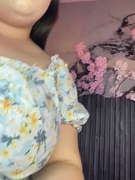 Kitty_Bms_'s cam snapshot