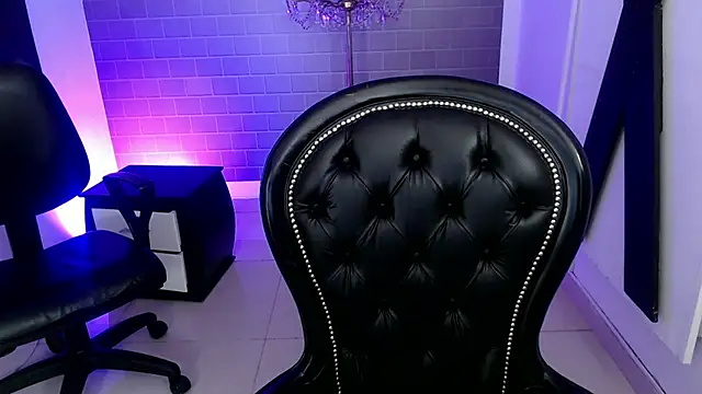 aleesha_cameron02's cam snapshot