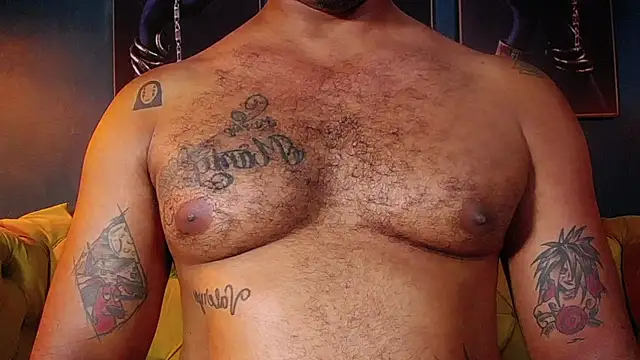 liam_howard's cam snapshot