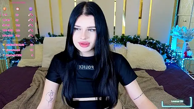 Neyla_Charm's cam snapshot