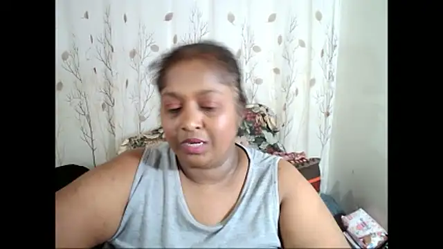 Indiantasha's cam snapshot