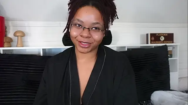 -khayaparker's cam snapshot