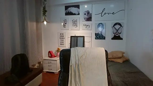 AmethystShadow17's cam snapshot