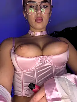 AubrieleRouj1's cam snapshot