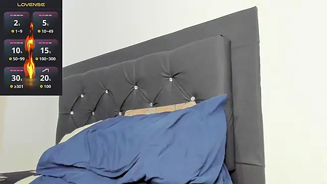 santi_brown live sex cam