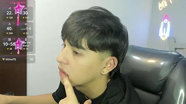 StiwenTwink live sex cam