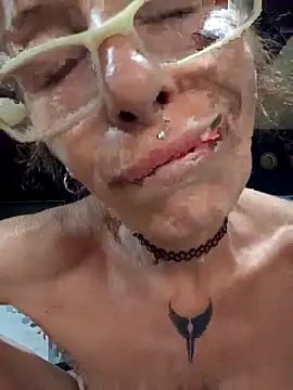 FrozenWaffle's cam snapshot