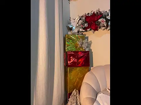 loolla_23's cam snapshot