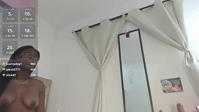 Alessiiaa_ live sex cam