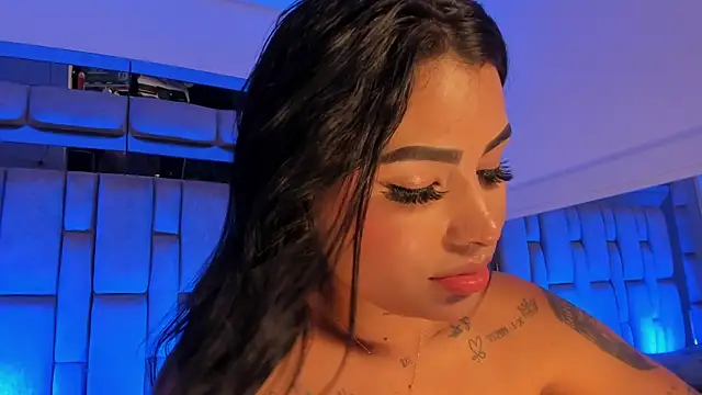 MaddyGray_'s cam snapshot