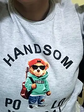 Sonali_Saxena's cam snapshot