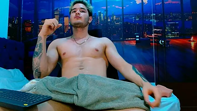 RayanLynxx live sex cam