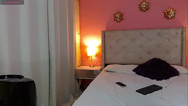 Kim_and_Mia live sex cam