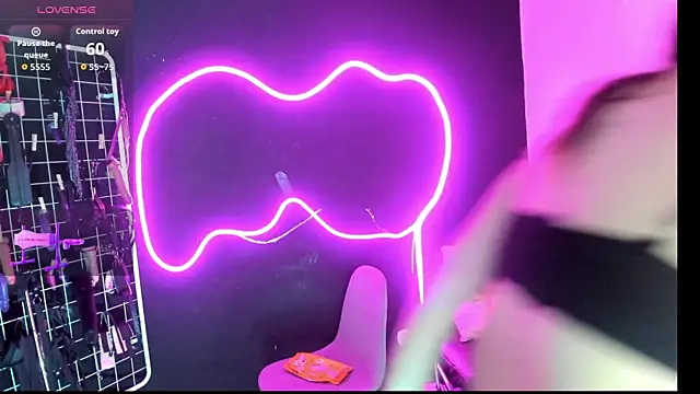 Mistress_Megan_BDSM's cam snapshot