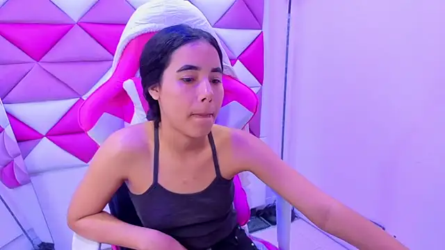 Lia_velvet69's cam snapshot