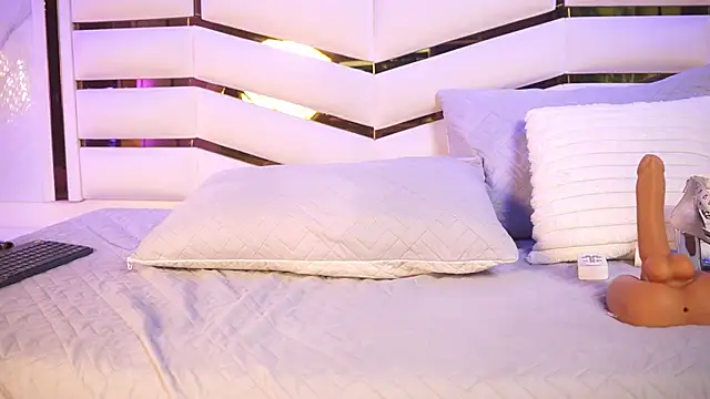 luciana_agudelo's cam snapshot