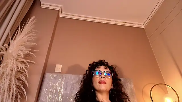 AmaraYasbel live sex cam