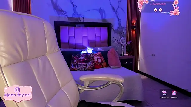 Jeen_Taylor's cam snapshot