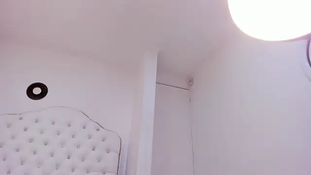 CharlottePetitte's cam snapshot