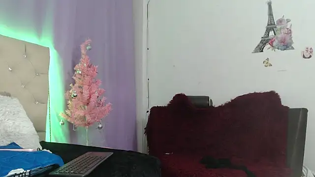 eimyy_rouse's cam snapshot