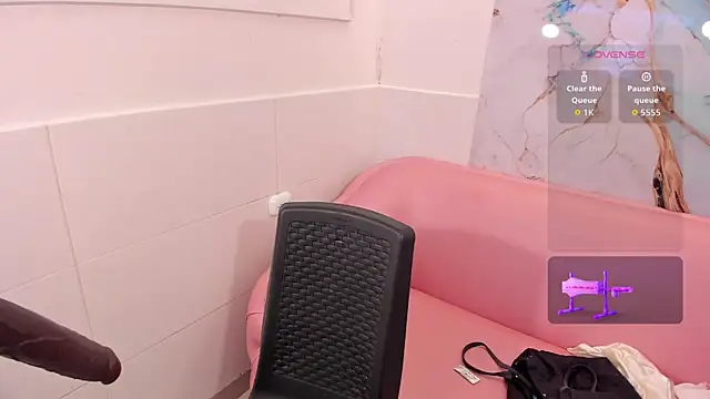 taylor_cupper's cam snapshot