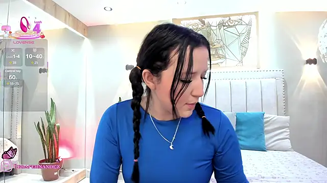 _EmilyJireh_'s cam snapshot