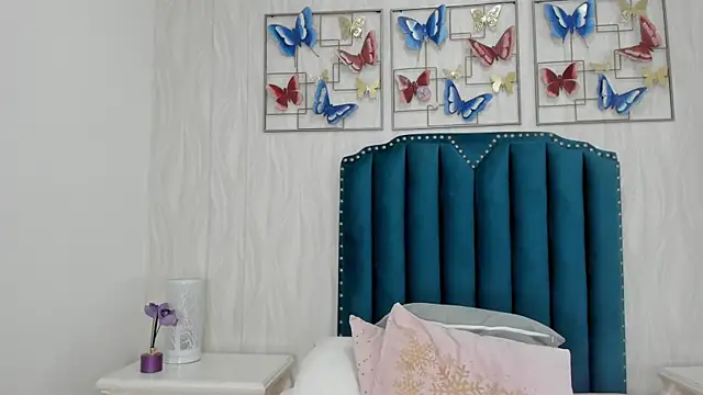 Alison_Carde05's cam snapshot