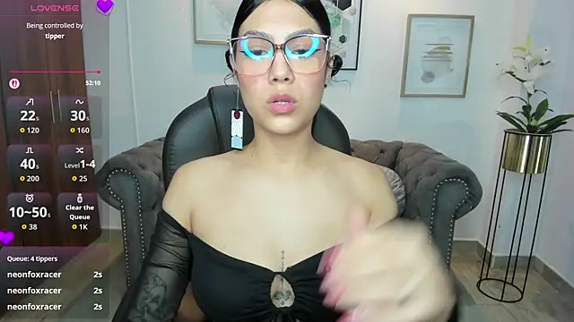 dafne_hills's cam snapshot