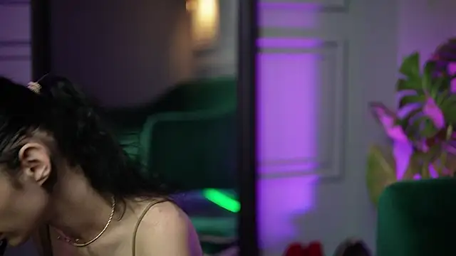 SaraiAngel's cam snapshot