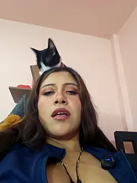 -TheCatCrazy-'s cam snapshot