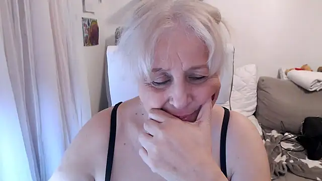 SusiLifeXXX's cam snapshot