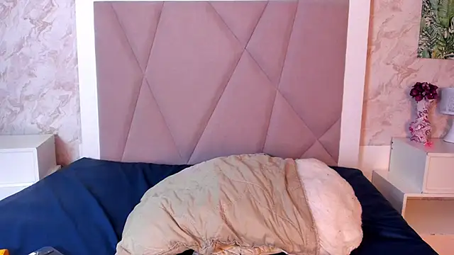 Madhison_5's cam snapshot